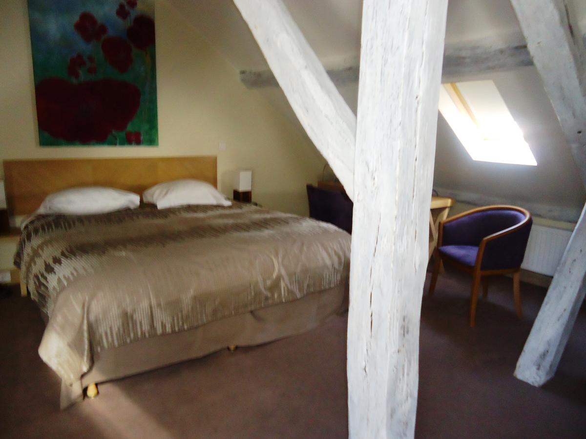 Hotel Le Parc Marly-le-Roi Δωμάτιο φωτογραφία